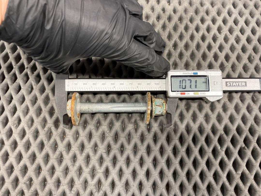 Болт развальный, 710 рублей, Красноярск