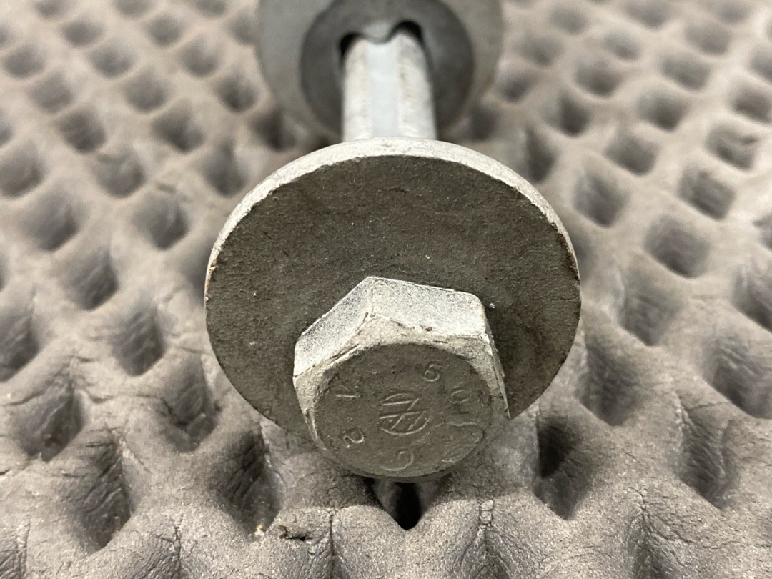 Болт развальный, 710 рублей, Красноярск