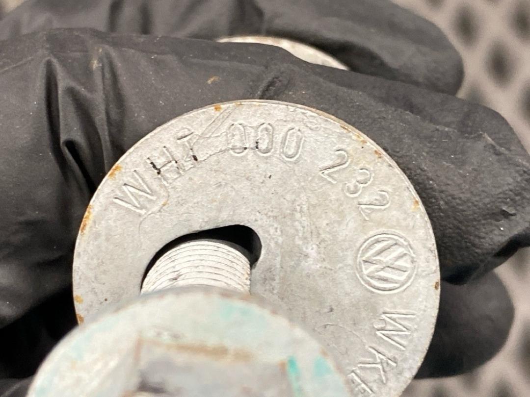 Болт развальный, 710 рублей, Красноярск