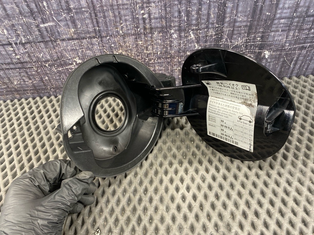 Лючок бензобака, 2860 рублей, Красноярск