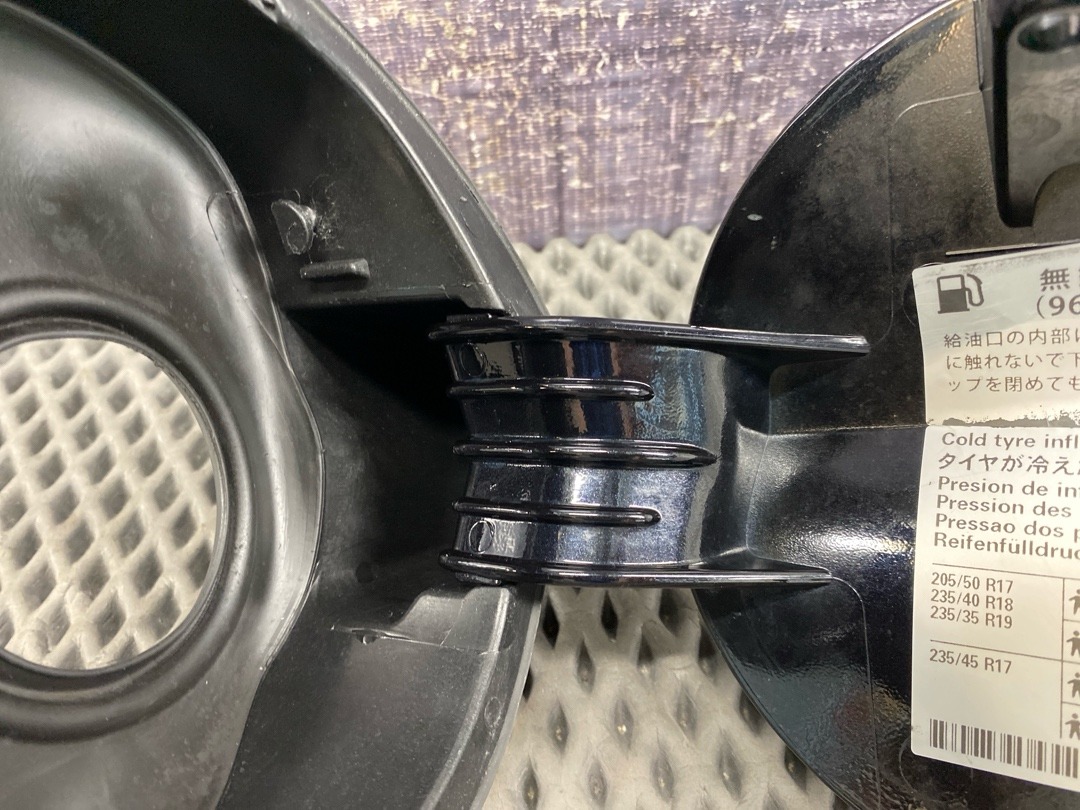 Лючок бензобака, 2860 рублей, Красноярск