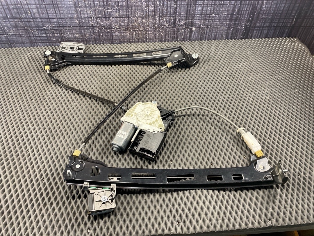 Стеклоподъемник, 3210 рублей, Красноярск