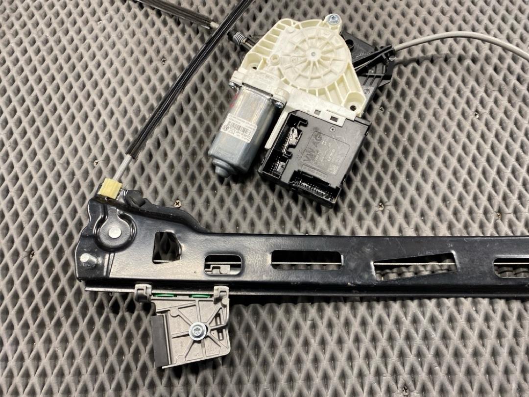 Стеклоподъемник, 3210 рублей, Красноярск