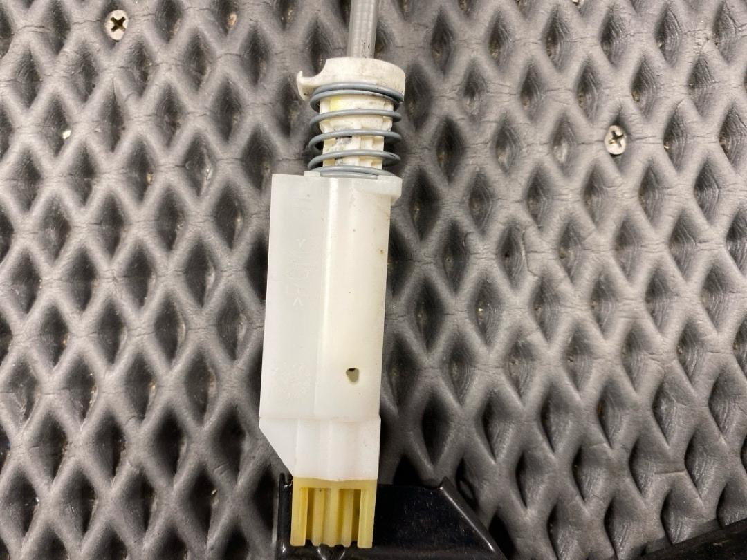 Стеклоподъемник, 3210 рублей, Красноярск