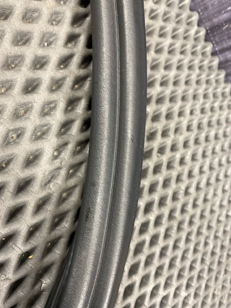 Уплотнитель крышки багажника, 1930 рублей, Красноярск