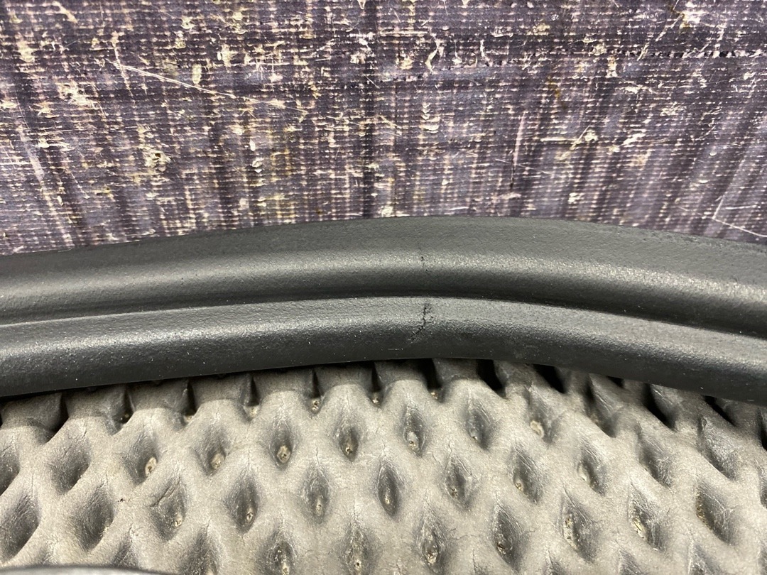 Уплотнитель крышки багажника, 1930 рублей, Красноярск