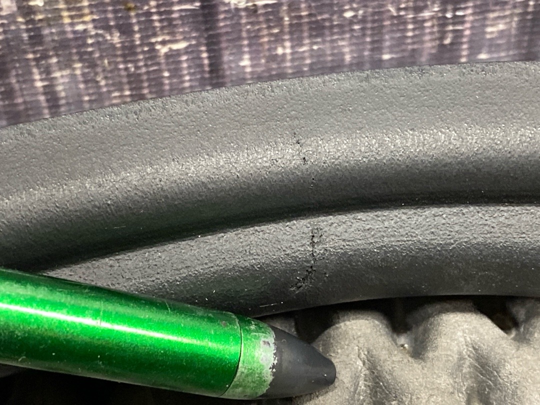 Уплотнитель крышки багажника, 1930 рублей, Красноярск