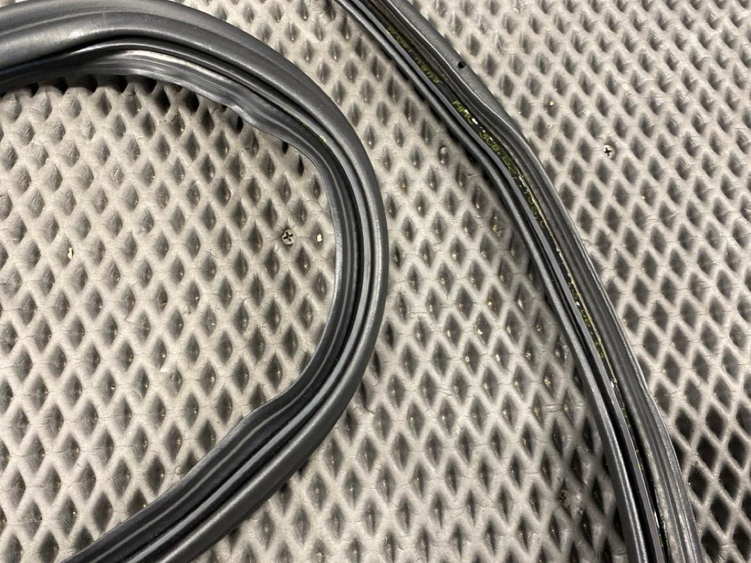 Уплотнитель крышки багажника, 1930 рублей, Красноярск