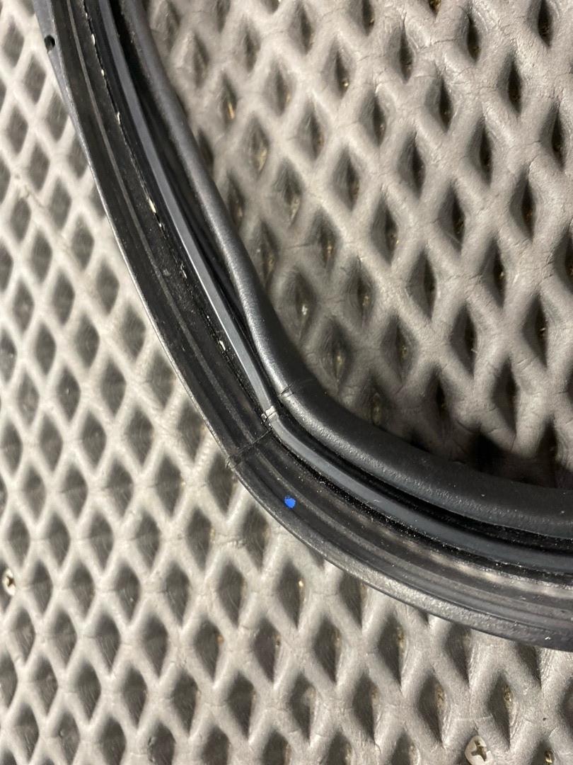 Уплотнитель крышки багажника, 1930 рублей, Красноярск