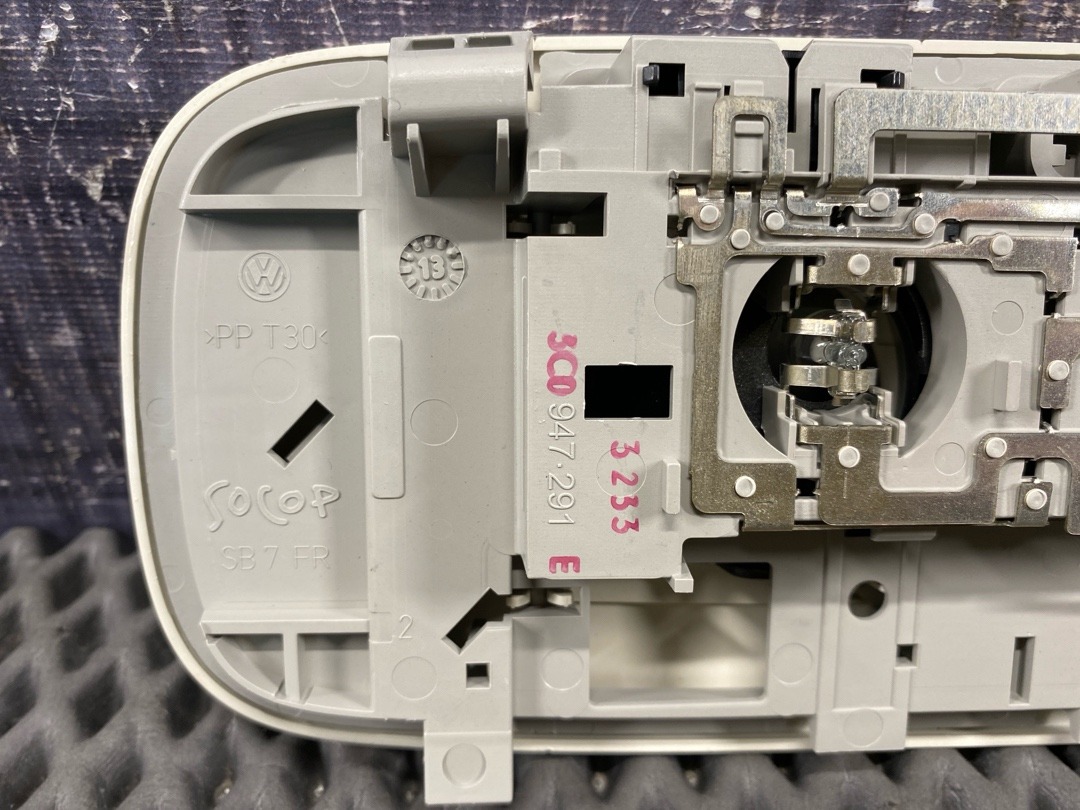 Плафон салона, 1340 рублей, Красноярск