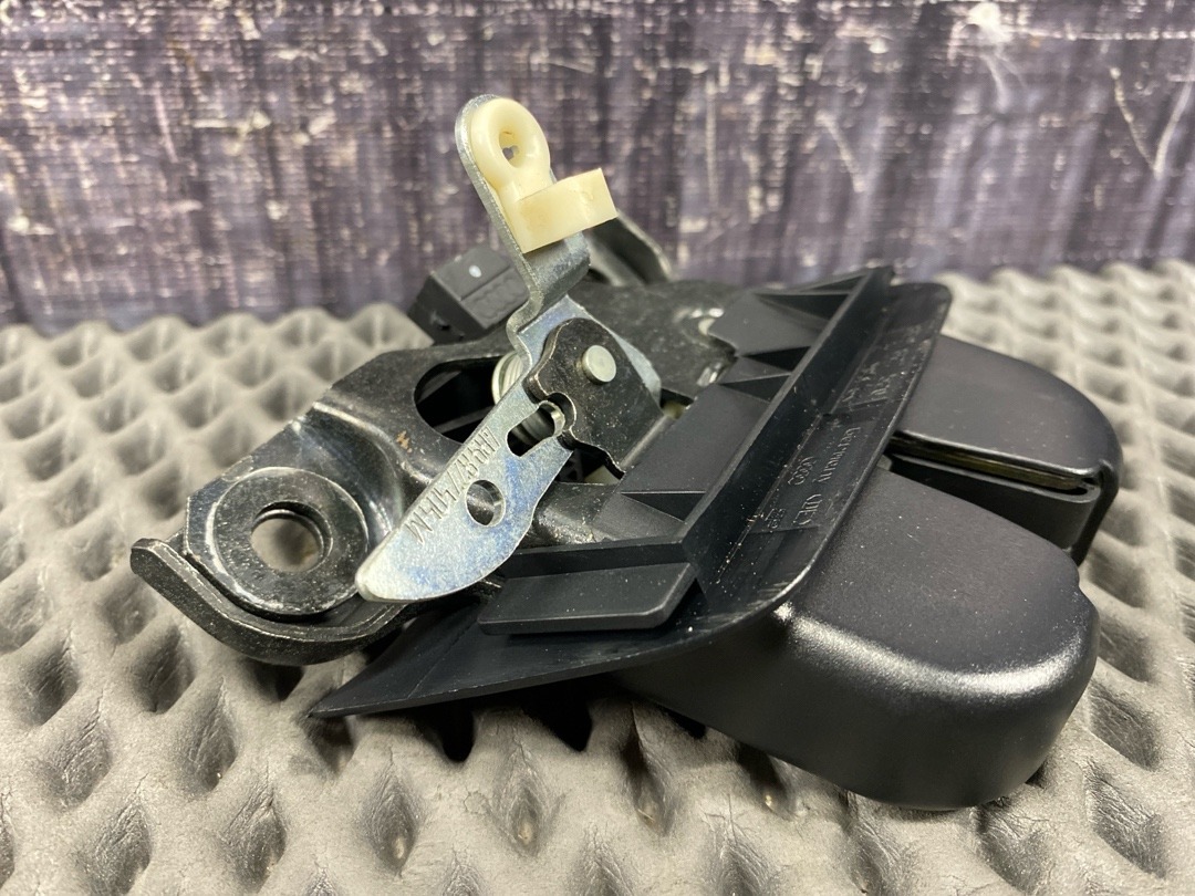 Замок крышки багажника, 2660 рублей, Красноярск