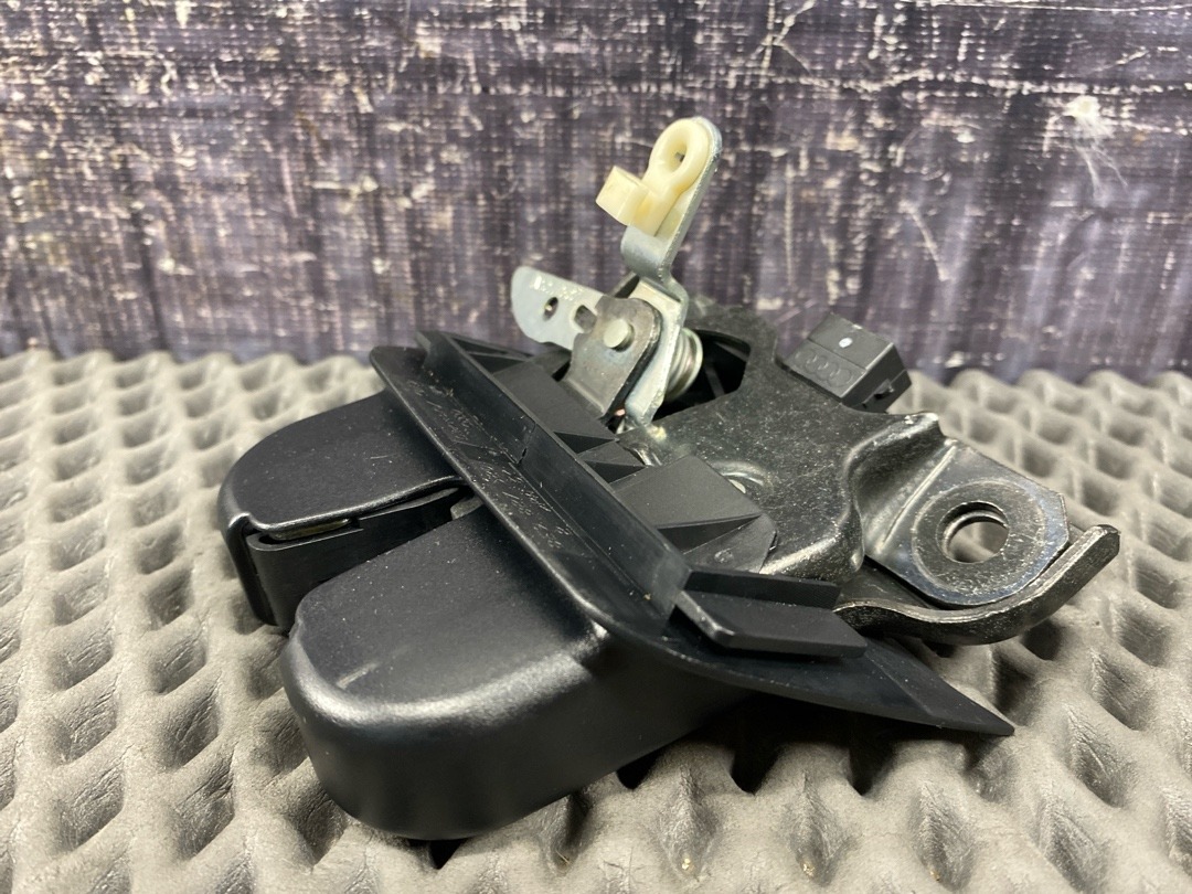 Замок крышки багажника, 2660 рублей, Красноярск