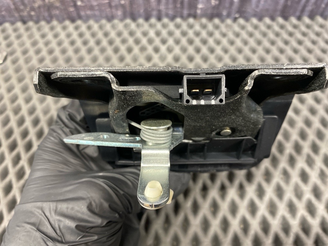 Замок крышки багажника, 2660 рублей, Красноярск