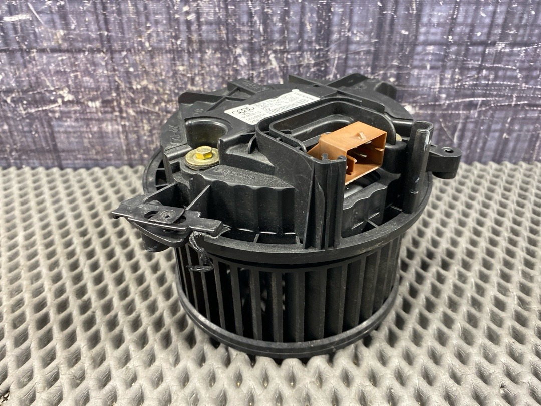 Мотор печки, 2560 рублей, Красноярск