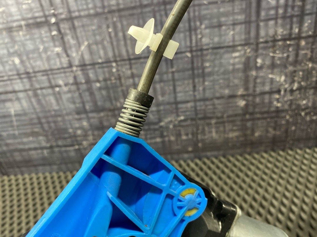 Стеклоподъемник, 2460 рублей, Красноярск