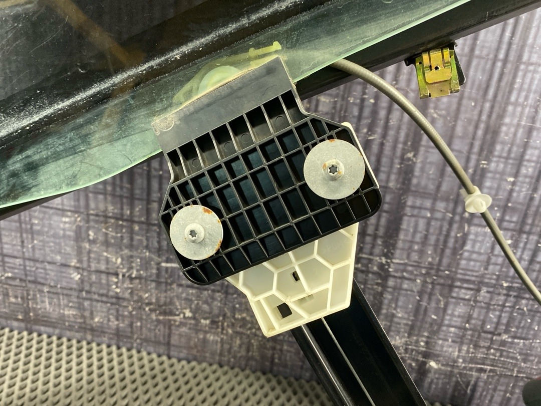 Стеклоподъемник, 2460 рублей, Красноярск