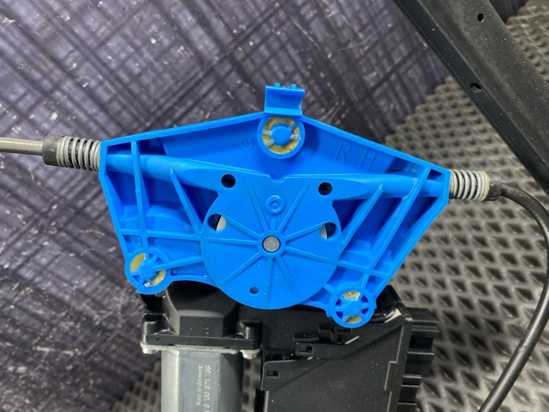 Стеклоподъемник, 2460 рублей, Красноярск