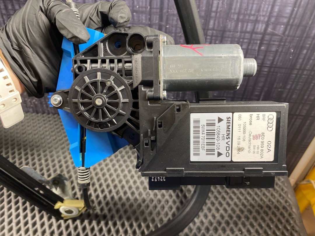 Стеклоподъемник, 2460 рублей, Красноярск