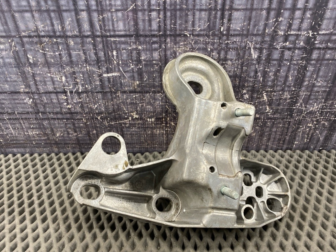 Кронштейн двигателя, 1110 рублей, Красноярск