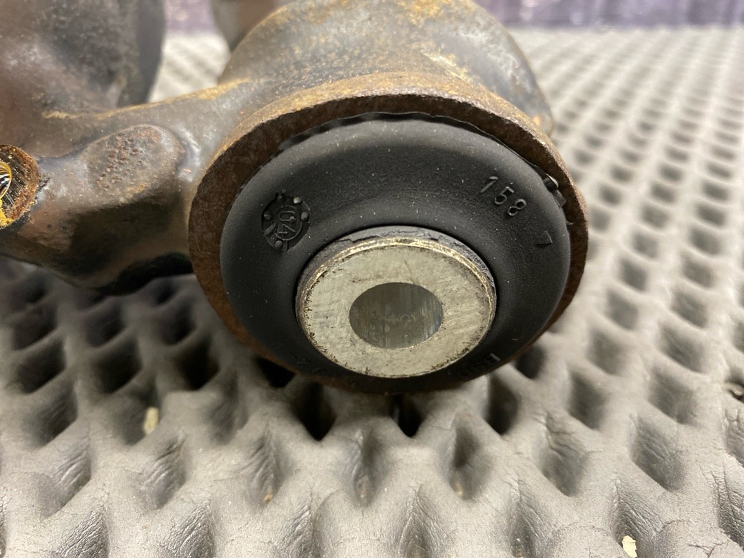 Поворотный кулак, 4010 рублей, Красноярск