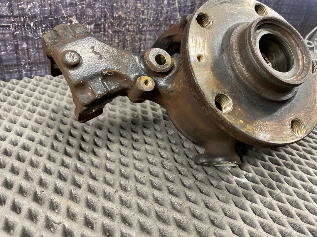 Поворотный кулак, 4010 рублей, Красноярск