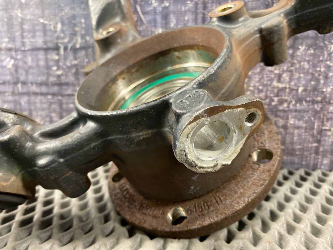 Поворотный кулак, 4010 рублей, Красноярск