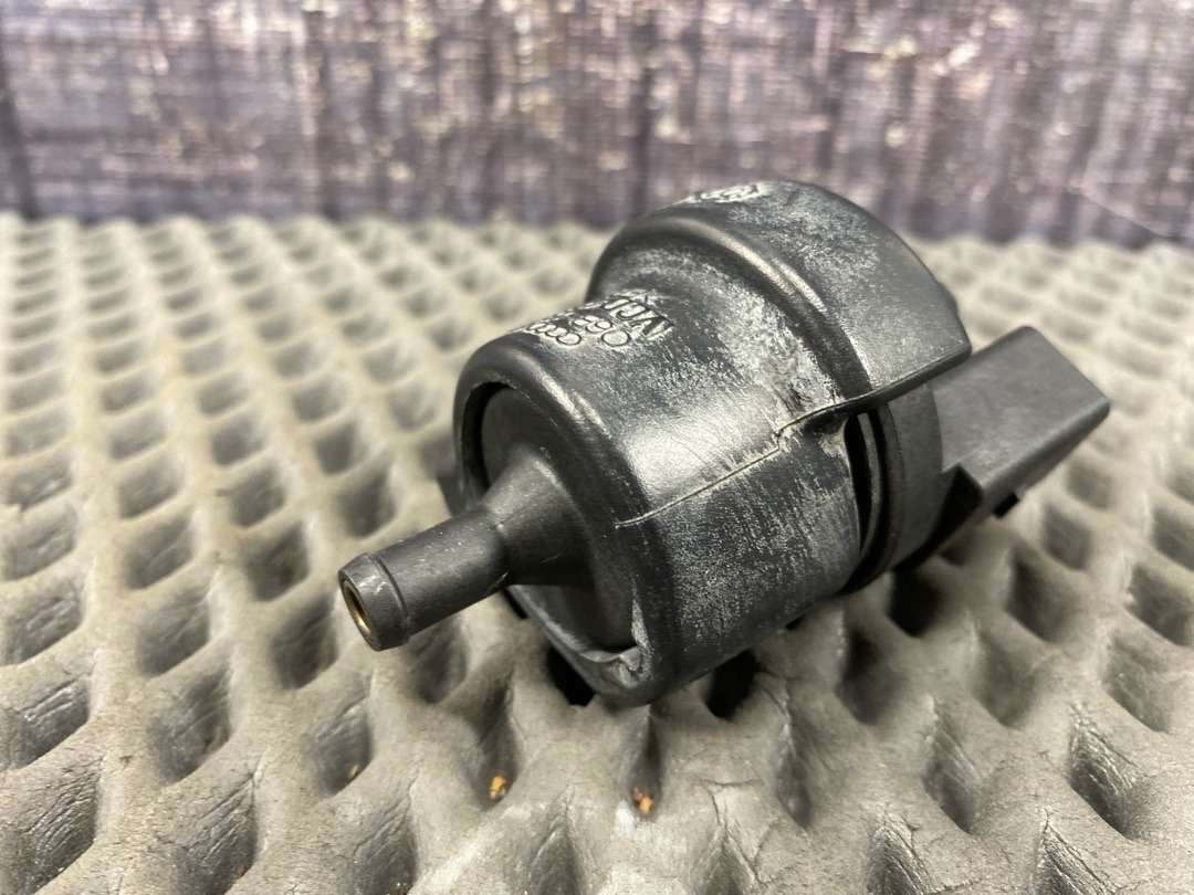 Клапан вентиляции топливного бака, 2230 рублей, Красноярск