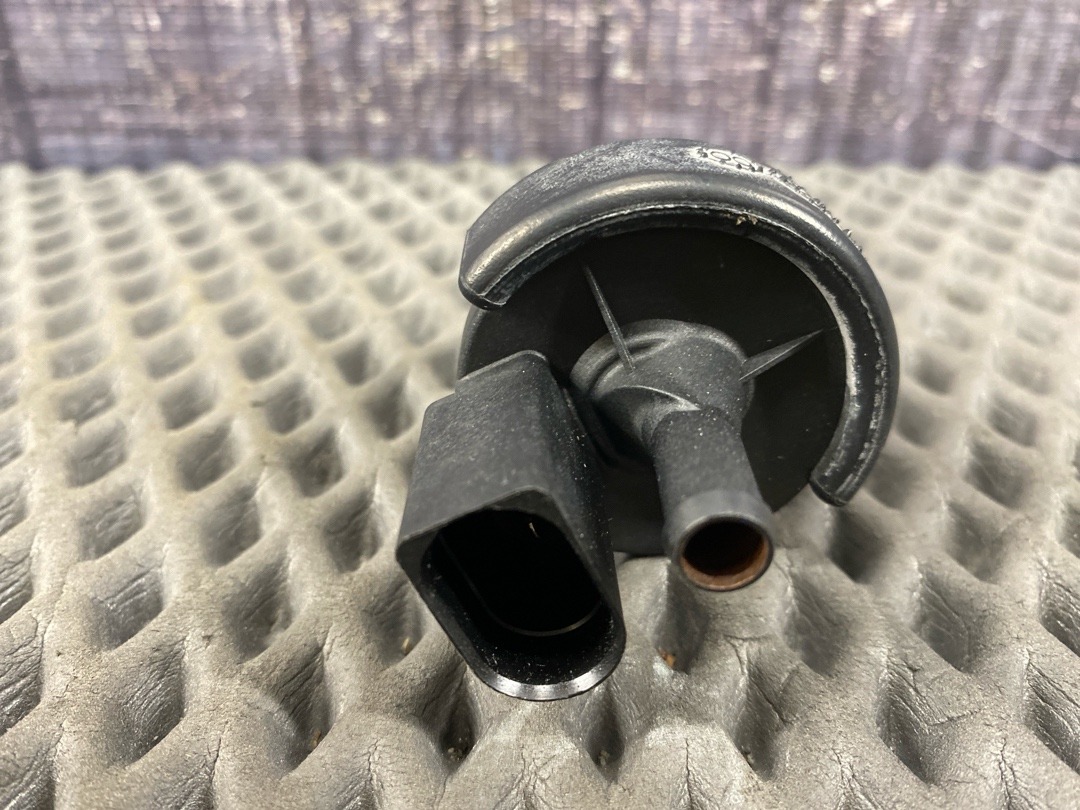 Клапан вентиляции топливного бака, 2230 рублей, Красноярск