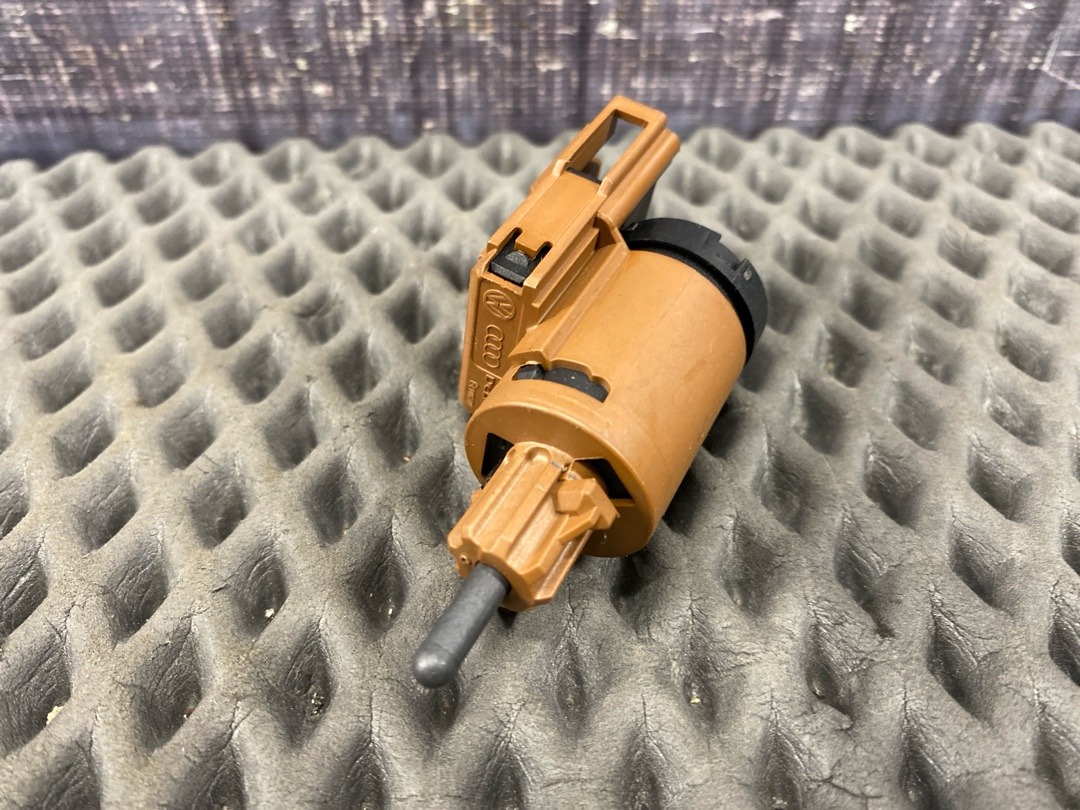 Концевик педали тормоза, 1140 рублей, Красноярск