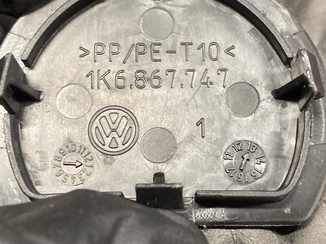 Обшивка крышки багажника, 1940 рублей, Красноярск