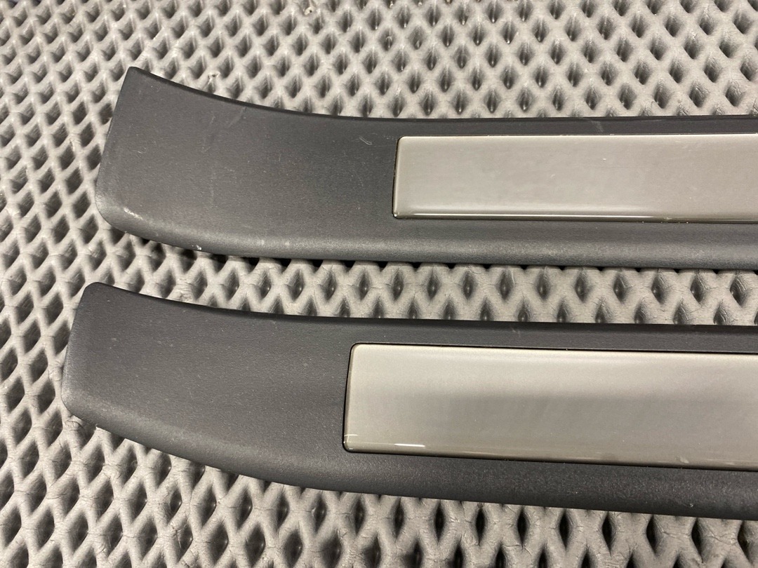 Комплект накладок на порог, 7430 рублей, Красноярск