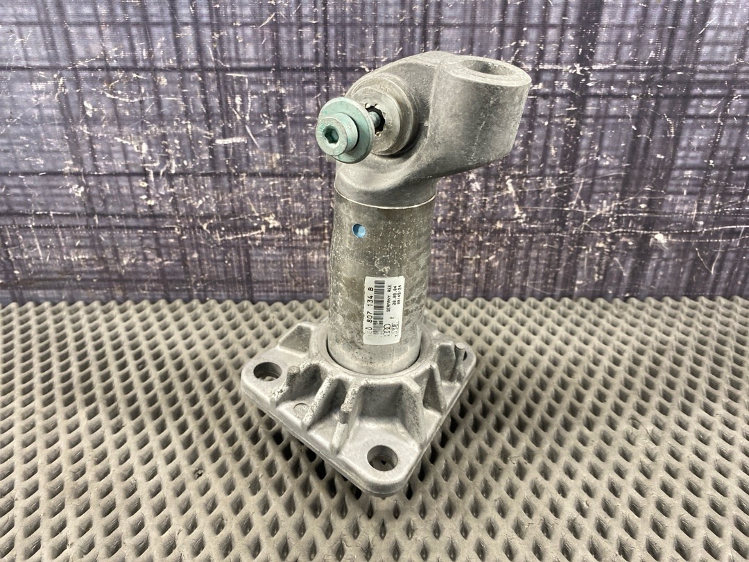 Кронштейн усилителя бампера, 1630 рублей, Красноярск