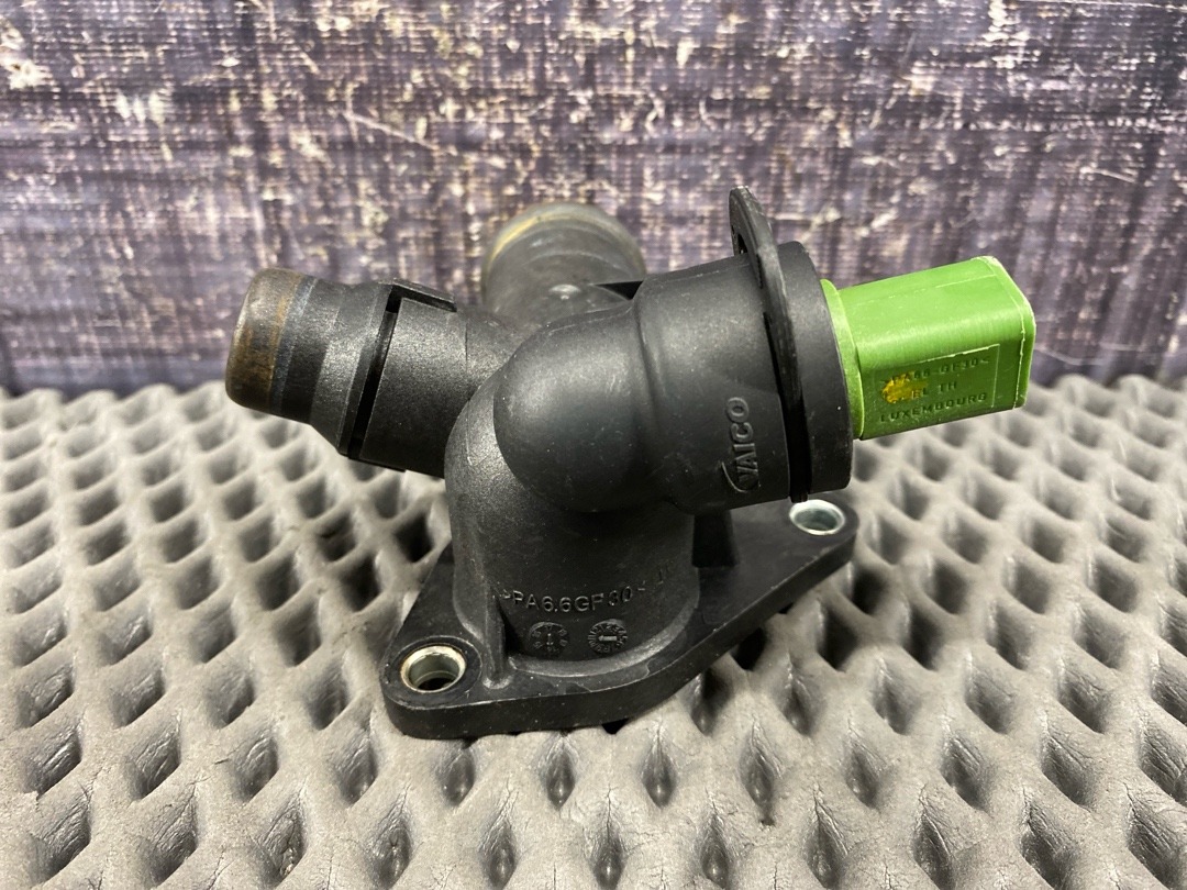 Фланец системы охлаждения, 1310 рублей, Красноярск