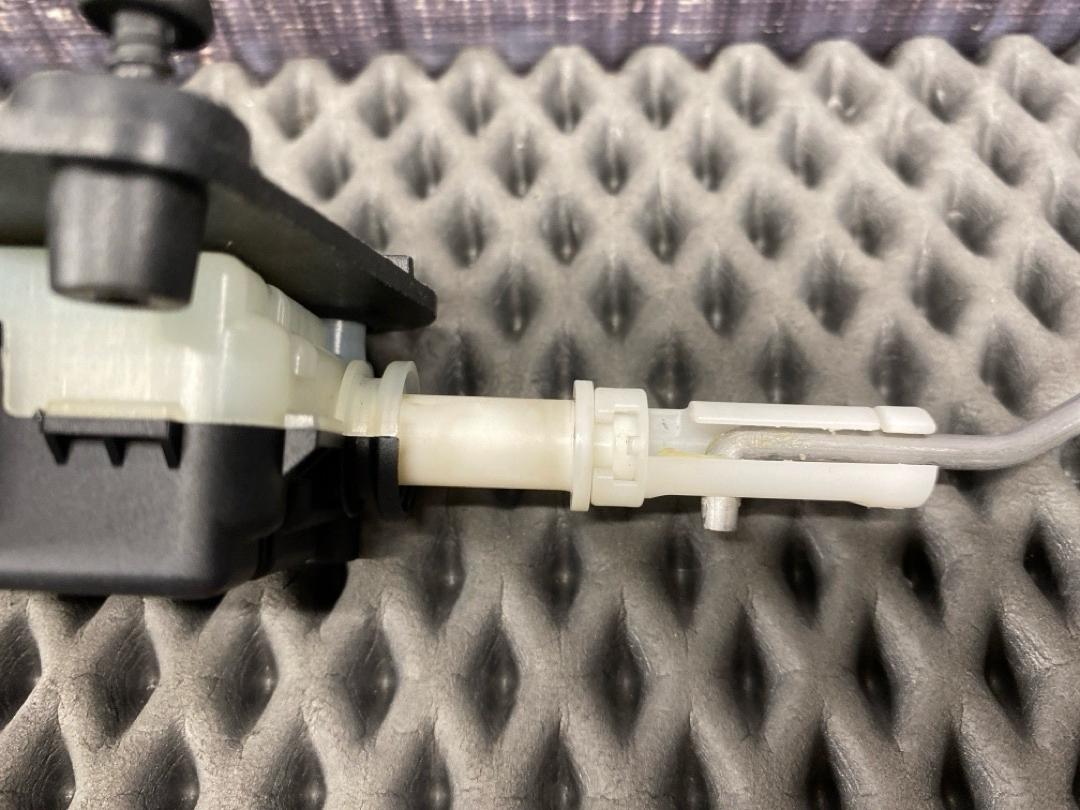 Привод замка багажника, 840 рублей, Красноярск