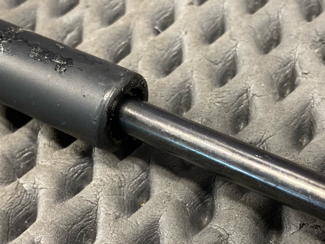 Амортизатор капота, 910 рублей, Красноярск