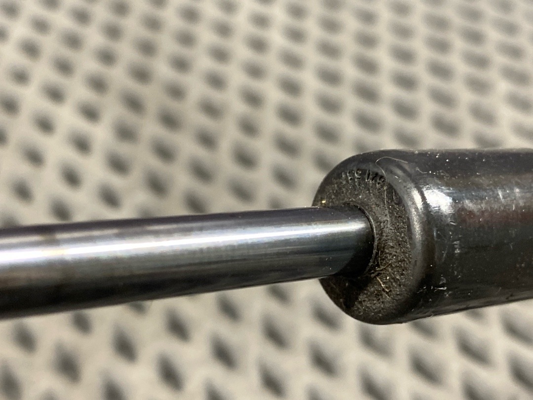 Амортизатор багажника, 650 рублей, Красноярск