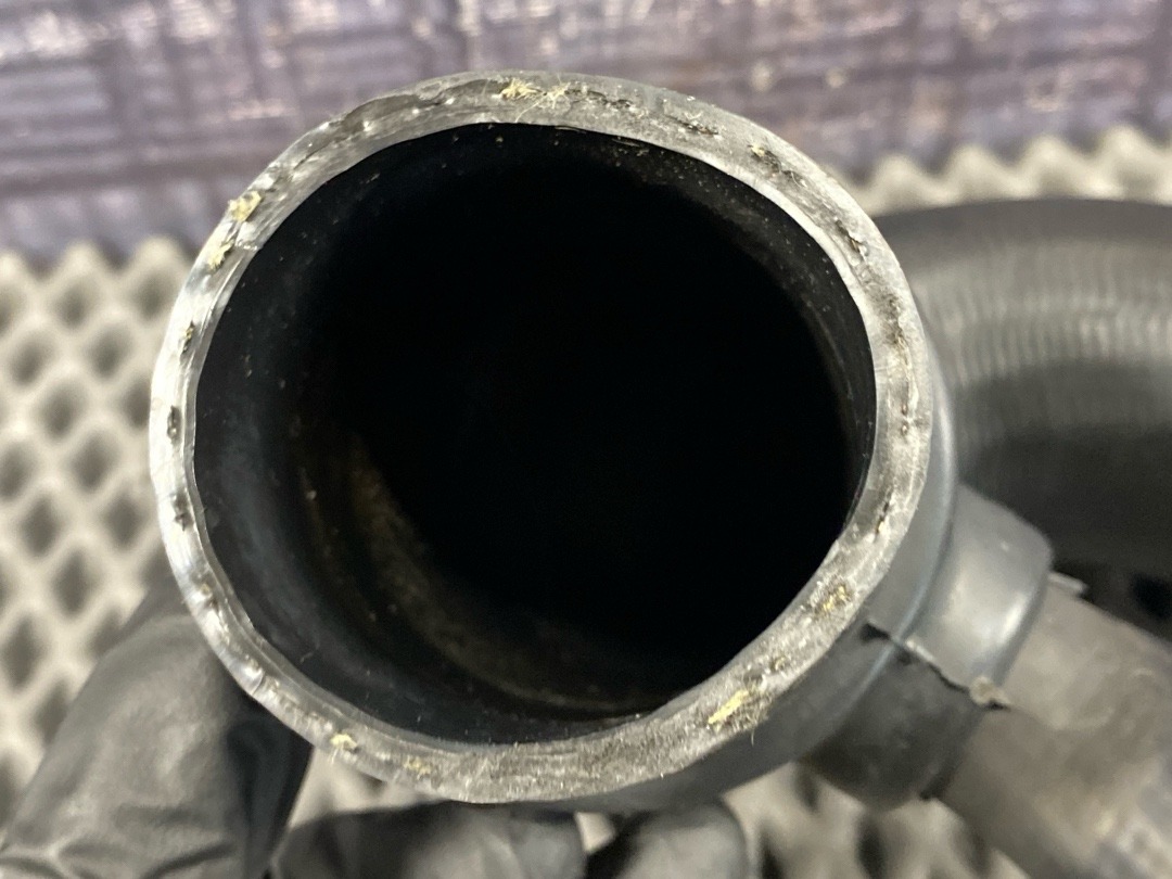 Патрубок интеркуллера, 2210 рублей, Красноярск