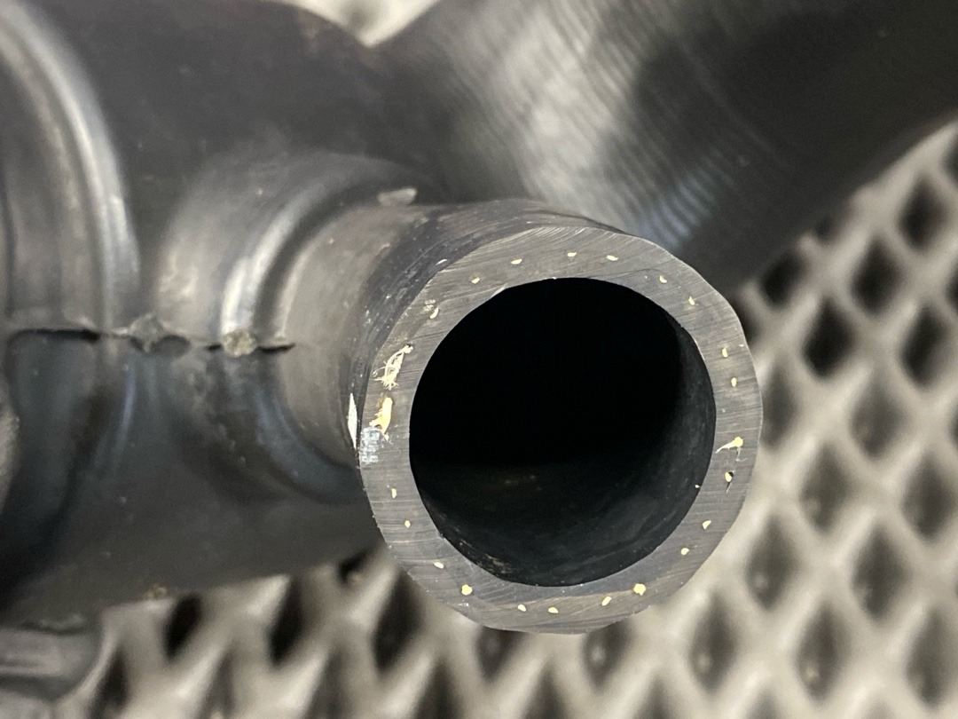 Патрубок интеркуллера, 2210 рублей, Красноярск