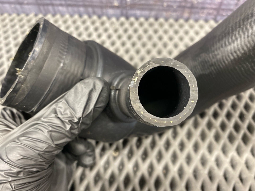 Патрубок интеркуллера, 2210 рублей, Красноярск