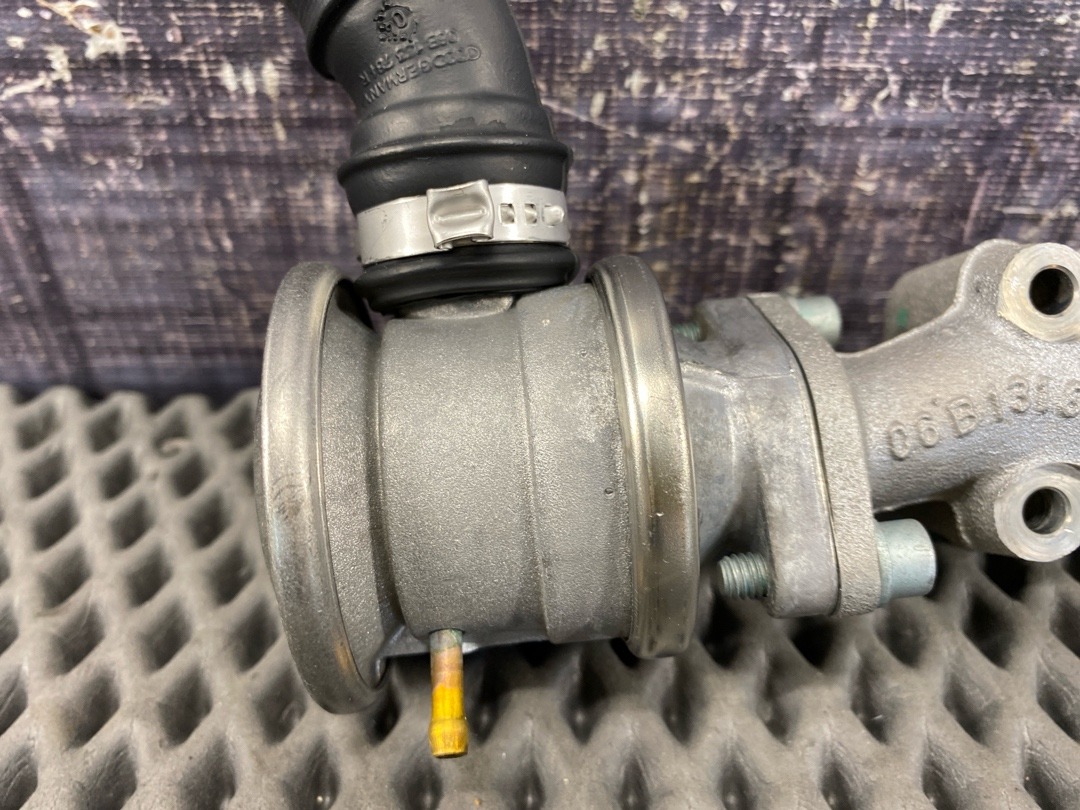 Клапан рециркуляции выхлопных газов, 3020 рублей, Красноярск