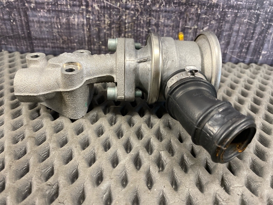 Клапан рециркуляции выхлопных газов, 3020 рублей, Красноярск