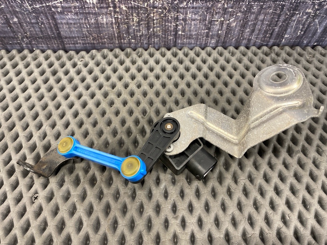 Датчик уровня подвески, 4360 рублей, Красноярск