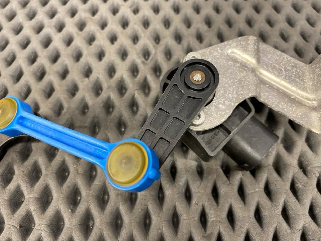 Датчик уровня подвески, 4360 рублей, Красноярск