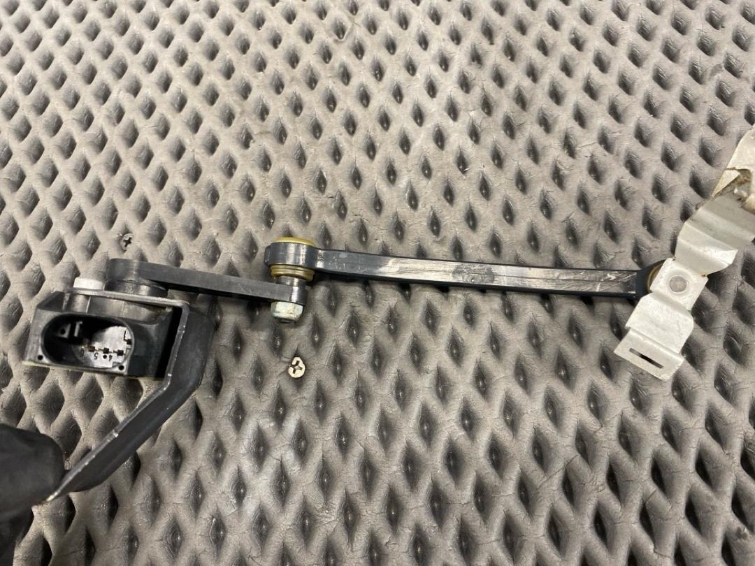 Датчик уровня подвески, 4360 рублей, Красноярск