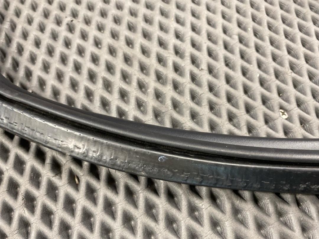 Уплотнитель крышки багажника, 1980 рублей, Красноярск