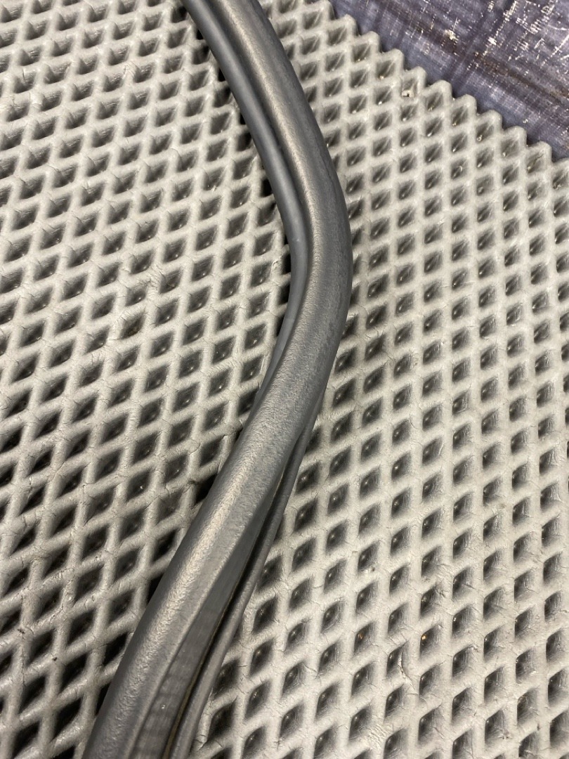 Уплотнитель крышки багажника, 2880 рублей, Красноярск