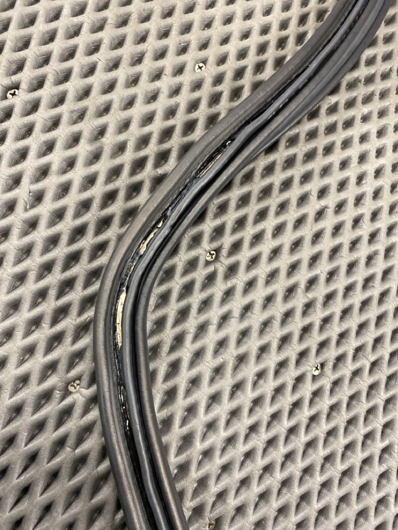 Уплотнитель крышки багажника, 2880 рублей, Красноярск