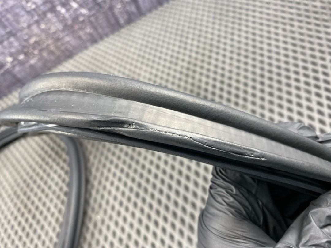 Уплотнитель крышки багажника, 2880 рублей, Красноярск