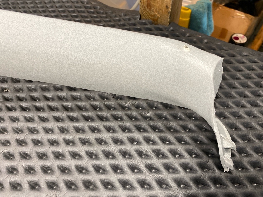 Обшивка крышки багажника, 960 рублей, Красноярск