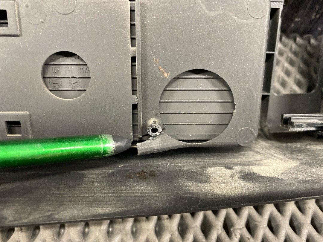 Консоль между сидений, 5830 рублей, Красноярск